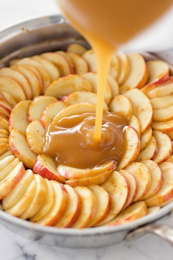 layer apple caramel mixture